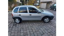 CHEVROLET - CORSA - 1997/1997 - Prata - R$ 15.000,00