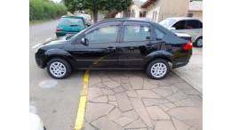 FORD - FIESTA - 2007/2008 - Preta - R$ 19.900,00