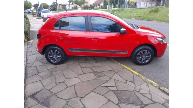 VOLKSWAGEN - GOL - 2011/2012 - Vermelha - R$ 32.900,00
