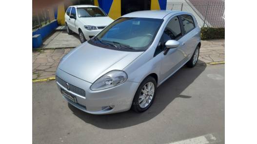 FIAT - PUNTO - 2010/2011 - Prata - R$ 35.000,00