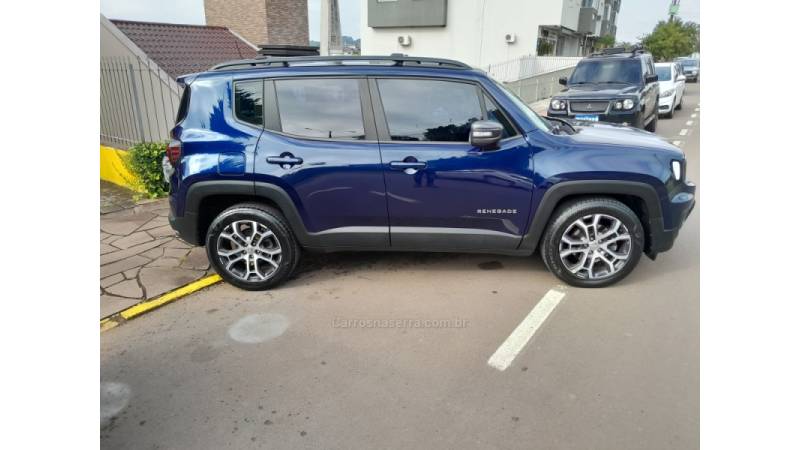JEEP - RENEGADE - 2022/2022 - Azul - R$ 107.900,00