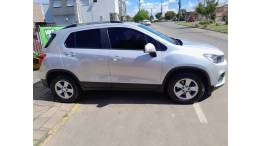 CHEVROLET - TRACKER - 2018/2018 - Prata - R$ 80.000,00
