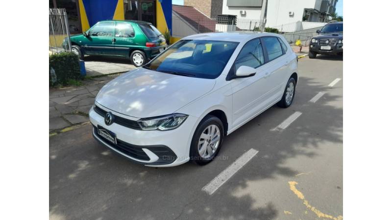 VOLKSWAGEN - POLO - 2023/2023 - Branca - R$ 71.900,00