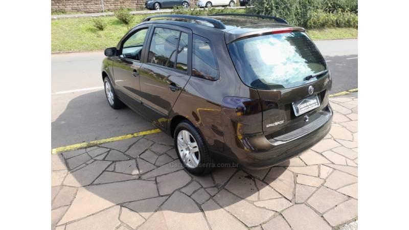 VOLKSWAGEN - SPACEFOX - 2006/2007 - Verde - R$ 27.500,00