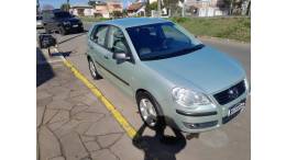 VOLKSWAGEN - POLO - 2007/2008 - Verde - R$ 37.000,00