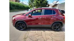 CHEVROLET - TRACKER - 2013/2014 - Vinho - R$ 68.900,00