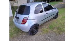 FORD - KA - 2004/2004 - Prata - R$ 15.000,00