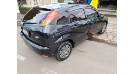 FORD - FOCUS - 2009/2009 - Preta - R$ 24.900,00