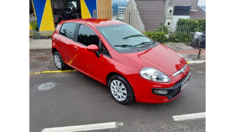 FIAT - PUNTO - 2015/2016 - Vermelha - R$ 47.900,00
