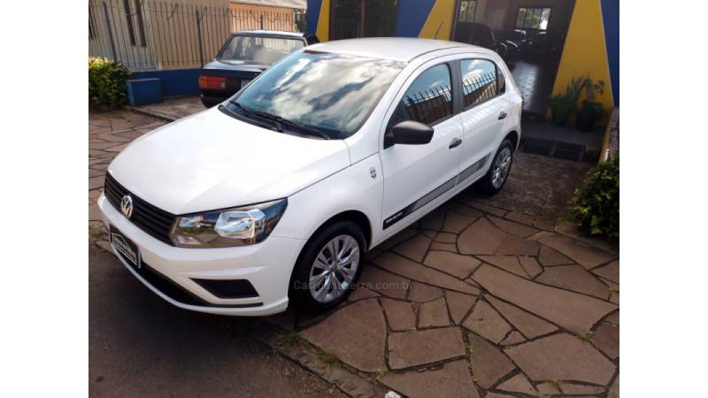 VOLKSWAGEN - GOL - 2018/2019 - Branca - R$ 43.900,00