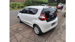 FIAT - MOBI - 2016/2017 - Branca - R$ 42.900,00