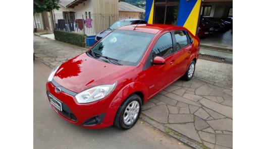 FORD - FIESTA - 2011/2011 - Vermelha - R$ 33.900,00