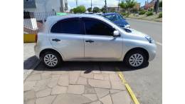 NISSAN - MARCH - 2014/2015 - Prata - R$ 37.900,00