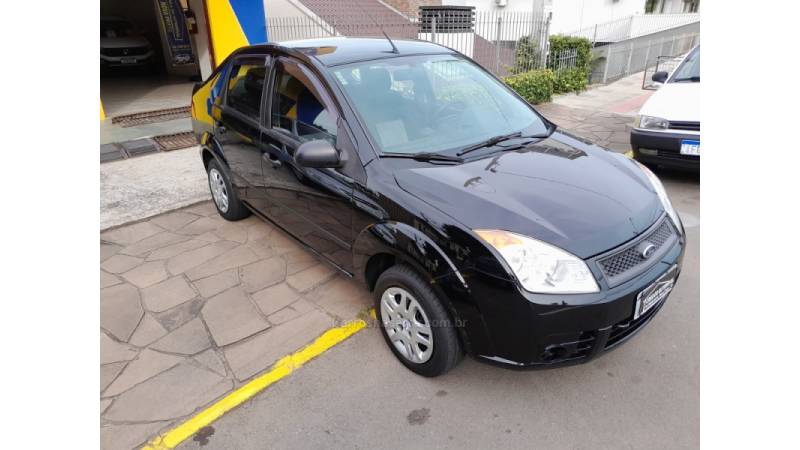 FORD - FIESTA - 2007/2008 - Preta - R$ 19.900,00