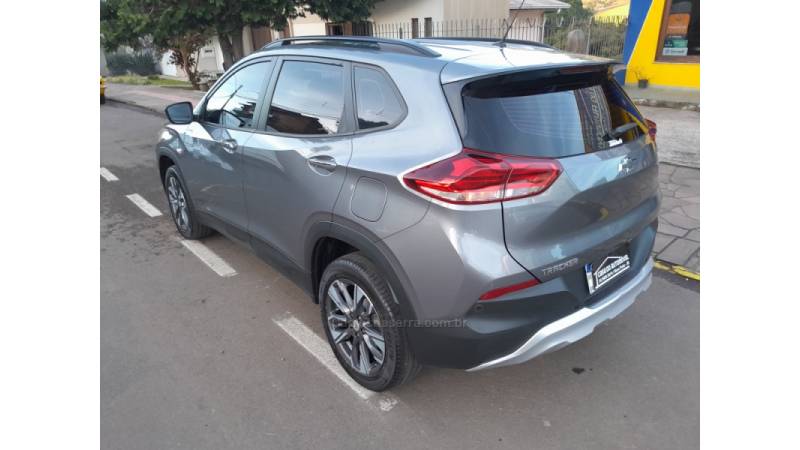 CHEVROLET - TRACKER - 2021/2021 - Cinza - R$ 95.000,00