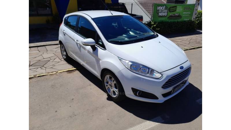 FORD - FIESTA - 2014/2014 - Branca - R$ 41.900,00