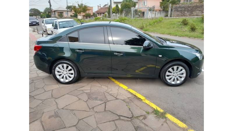 CHEVROLET - CRUZE - 2013/2014 - Verde - R$ 66.900,00