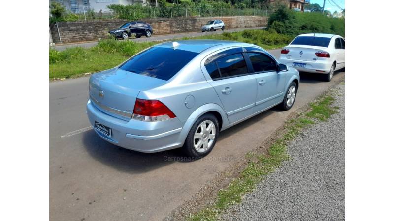 CHEVROLET - VECTRA - 2006/2007 - Prata - R$ 36.500,00