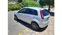 FORD - FIESTA - 2010/2011 - Prata - R$ 31.500,00