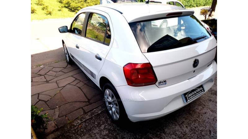 VOLKSWAGEN - GOL - 2018/2019 - Branca - R$ 43.900,00