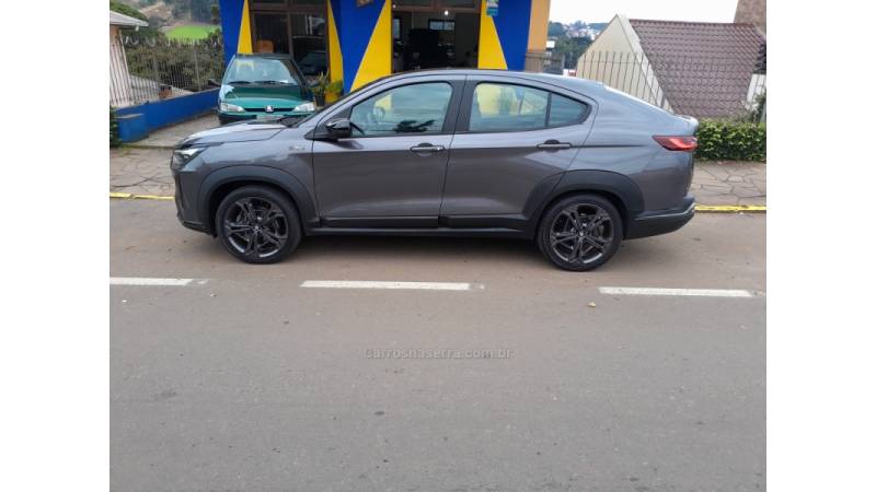 FIAT - FASTBACK - 2022/2023 - Cinza - R$ 119.900,00