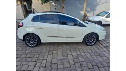 FIAT - BRAVO - 2015/2016 - Branca - R$ 60.000,00