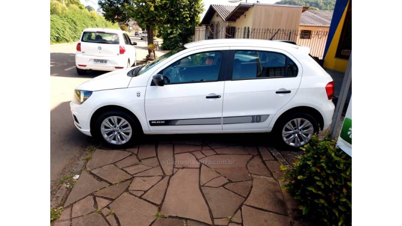 VOLKSWAGEN - GOL - 2018/2019 - Branca - R$ 44.500,00