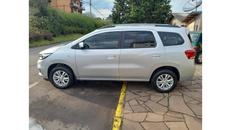 CHEVROLET - SPIN - 2019/2019 - Prata - R$ 64.900,00