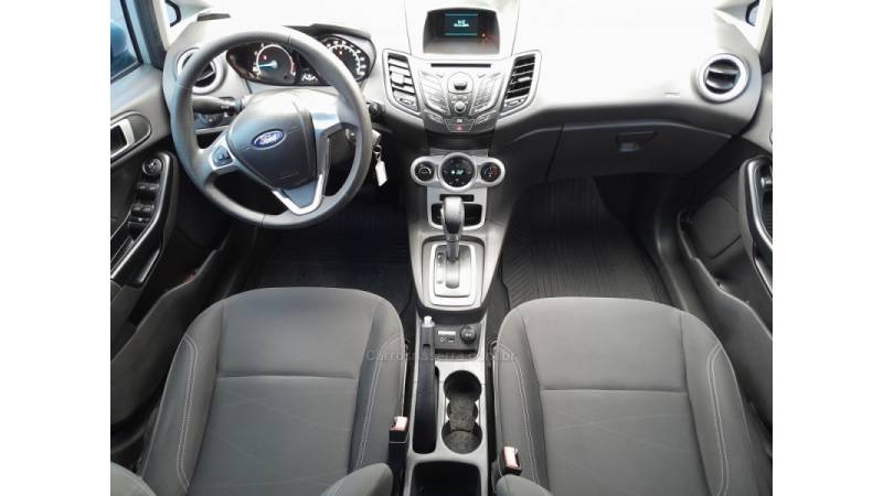 FORD - FIESTA - 2014/2015 - Prata - R$ 46.900,00