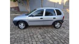 CHEVROLET - CORSA - 1997/1997 - Prata - R$ 15.000,00