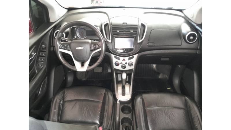 CHEVROLET - TRACKER - 2013/2014 - Vinho - R$ 68.900,00