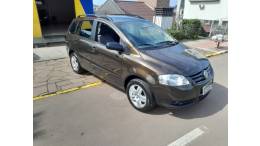 VOLKSWAGEN - SPACEFOX - 2006/2007 - Verde - R$ 27.500,00