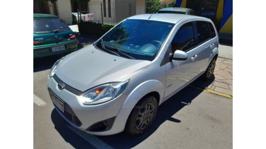 FORD - FIESTA - 2010/2011 - Prata - R$ 31.500,00