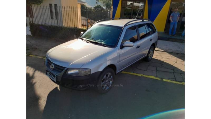 VOLKSWAGEN - PARATI - 2006/2007 - Prata - R$ 35.000,00