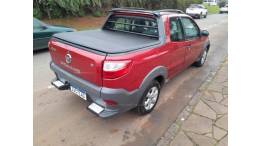 FIAT - STRADA - 2013/2014 - Vinho - R$ 59.900,00