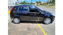 FORD - FIESTA - 2010/2011 - Preta - R$ 26.000,00