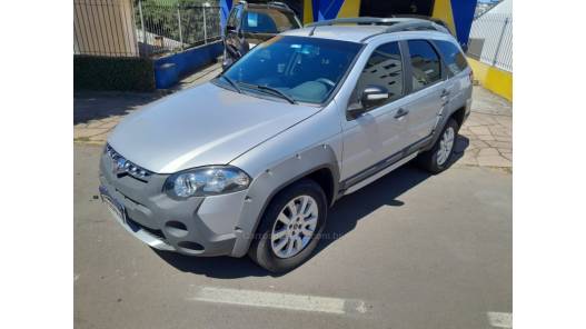 FIAT - PALIO - 2013/2014 - Prata - R$ 47.900,00