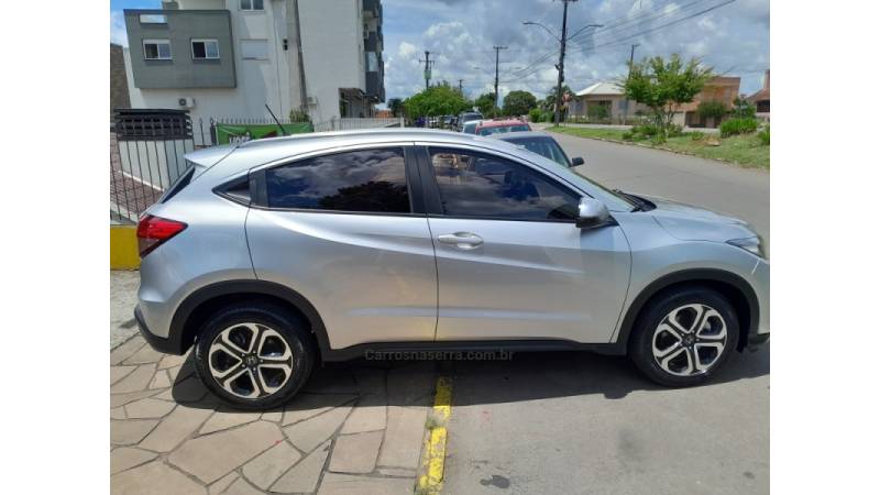 HONDA - HR-V - 2016/2016 - Prata - R$ 87.900,00
