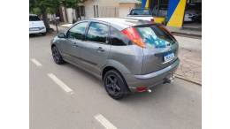 FORD - FOCUS - 2007/2008 - Cinza - R$ 20.500,00