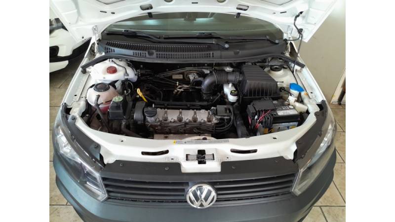 VOLKSWAGEN - SAVEIRO - 2021/2022 - Branca - R$ 60.500,00