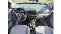 VOLKSWAGEN - SPACEFOX - 2006/2007 - Verde - R$ 27.500,00