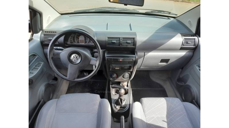 VOLKSWAGEN - SPACEFOX - 2006/2007 - Verde - R$ 27.500,00