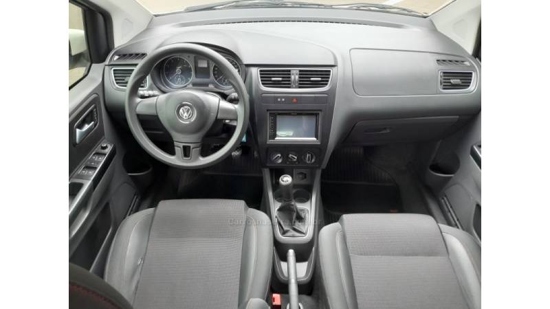 VOLKSWAGEN - FOX - 2012/2012 - Branca - R$ 37.900,00