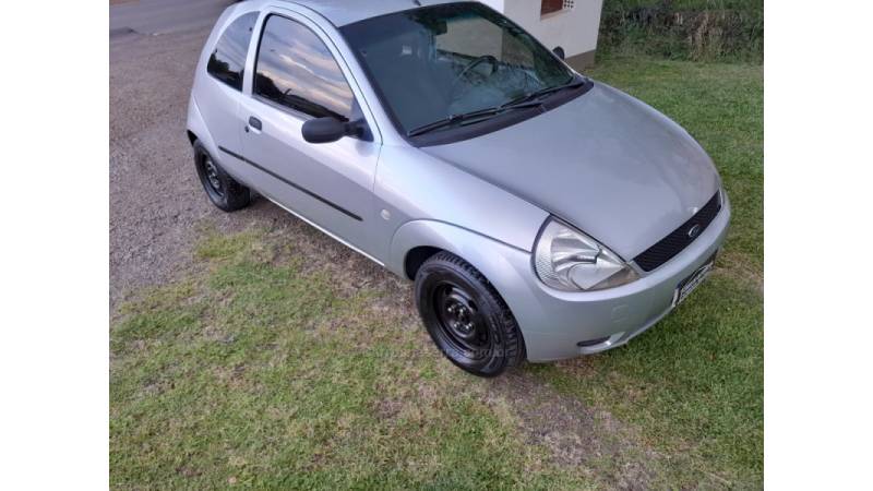 FORD - KA - 2004/2004 - Prata - R$ 15.000,00