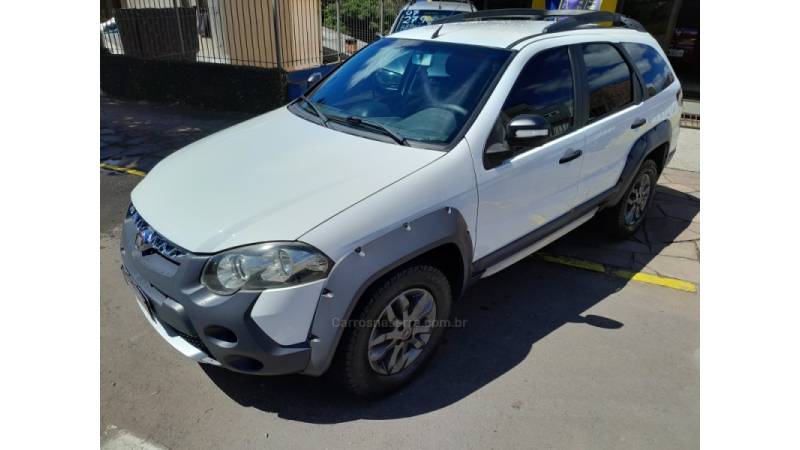 FIAT - PALIO - 2012/2013 - Branca - R$ 45.900,00