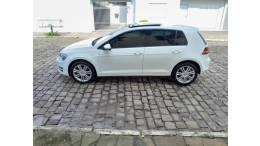 VOLKSWAGEN - GOLF - 2014/2015 - Branca - R$ 85.000,00