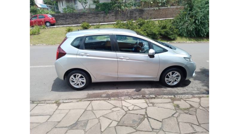 HONDA - FIT - 2016/2016 - Prata - R$ 65.900,00