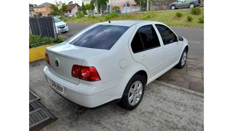 VOLKSWAGEN - BORA - 2009/2009 - Branca - R$ 37.500,00