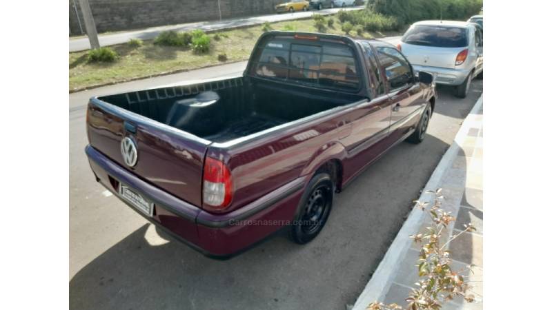 VOLKSWAGEN - SAVEIRO - 2000/2000 - Roxa - R$ 24.500,00