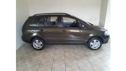 VOLKSWAGEN - SPACEFOX - 2006/2007 - Verde - R$ 27.500,00